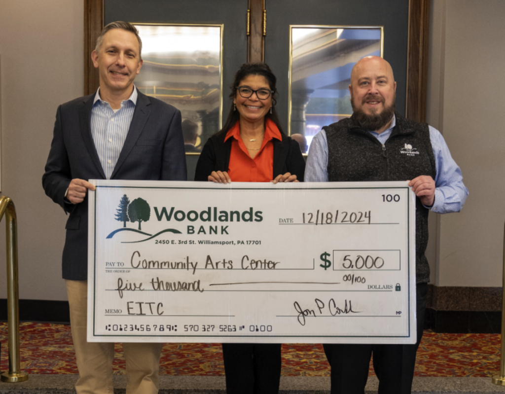 FundEDU | Tax Credit Scholarship Experts | Community Arts Center awarded EITC funds from Woodlands Bank